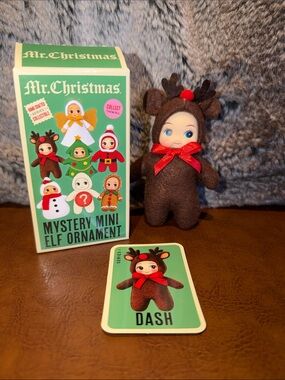 Mr. Christmas Dash Mystery Mini Elf Ornament - Brown